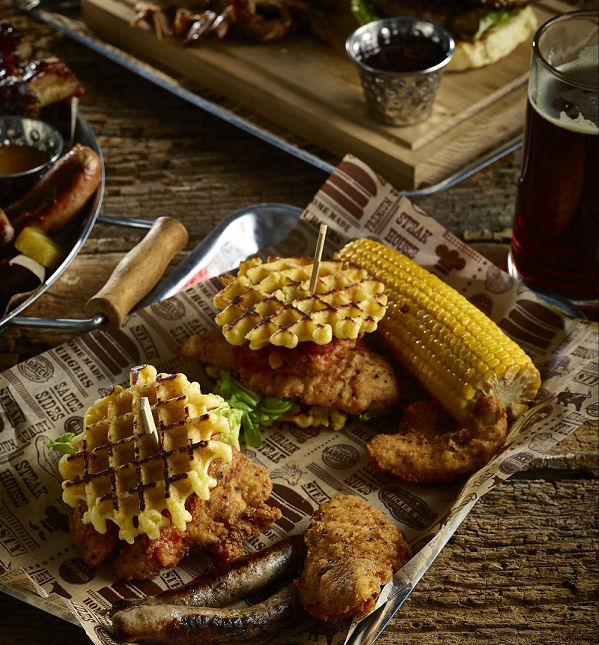Crispy Chicken With Waffles & Corn on Aluminium Tray