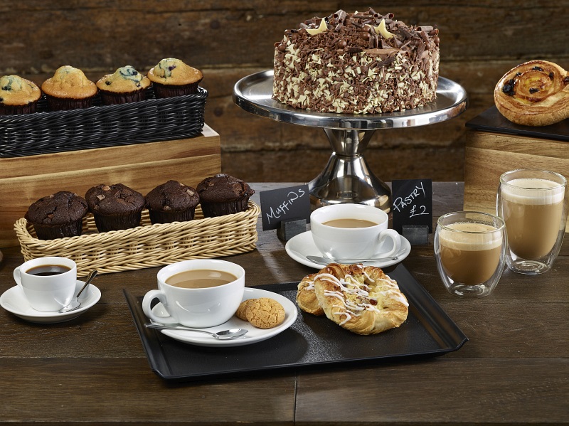 Stainless Steel Cake Stand & Polywicker Baskets